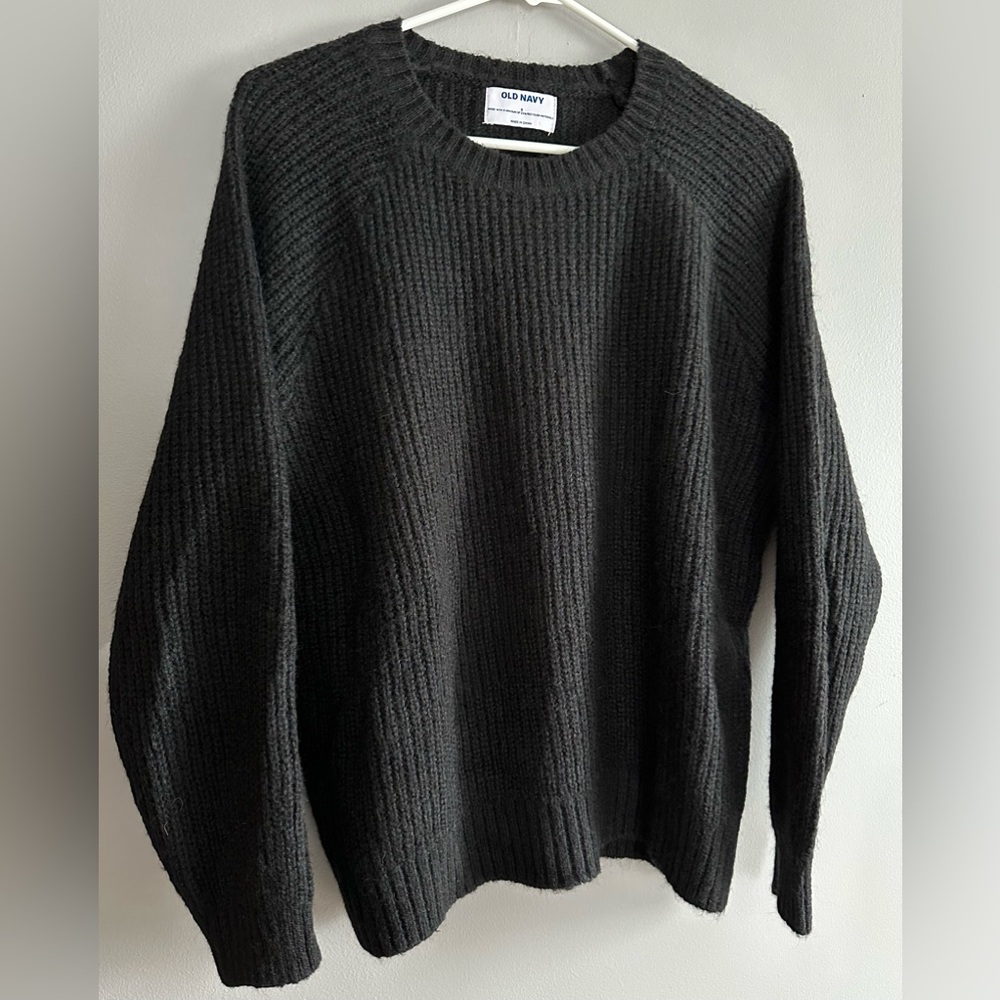 Women’s Old Navy Sweater - Small